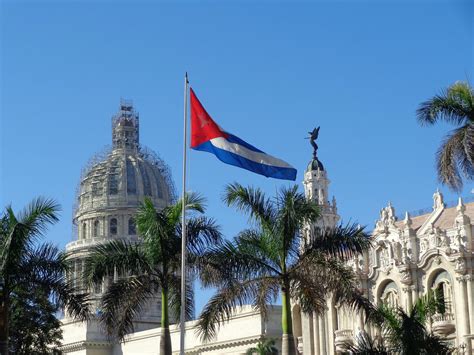 [100+] Cuban Flag Pictures | Wallpapers.com