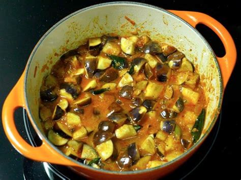 Brinjal Curry Recipe Eggplant Curry Swasthi S Recipes