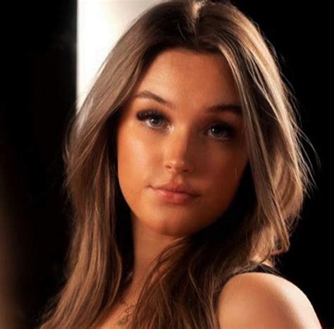 8 Hot Sexy Makayla Leko Bikini Pics