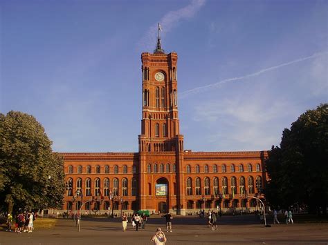 Rotes Rathaus Berlin City Hall Germany Building Free Image From