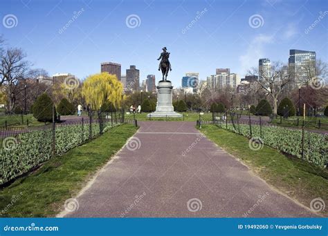 Statue in the Boston Common Public Garden Editorial Image - Image of ...