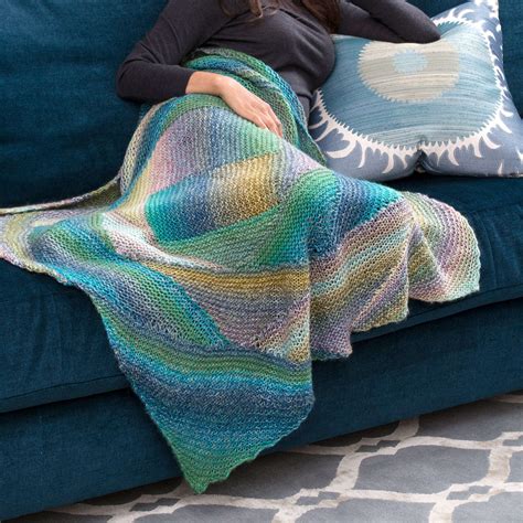 Free Easy Red Heart Spiral Lapghan Knitting Pattern Yarnspirations