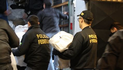 PF incinera 3 toneladas de drogas Polícia Federal