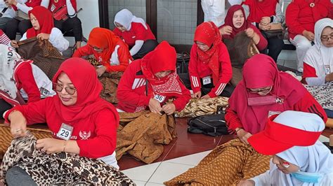 Keseruan Anggota Dharma Wanita Persatuan Kab Demak Jelang Hut Ri Ke