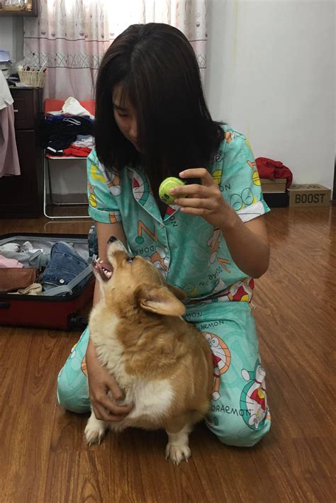 Sự khác biệt của hot girl giữa lúc ở nhà và khi lên đồ đi chơi