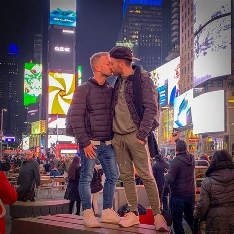 Gay New York City Complete Gay Travel Guide In Gay Gay Travel New York City Travel