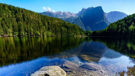 Austria Góry Alpy Lasy Kamienie Jezioro Piburger Tyrol Gmina Oetz