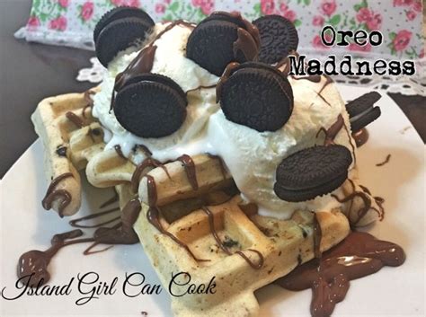 Oreo Maddness Oreo Waffles Topped With Vanilla Ice Cream Chocolate Sauce And Mini Oreos Mini