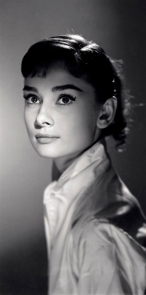 Audrey Hepburn: 18 Fakten über die britische Schauspielerin | STERN.de