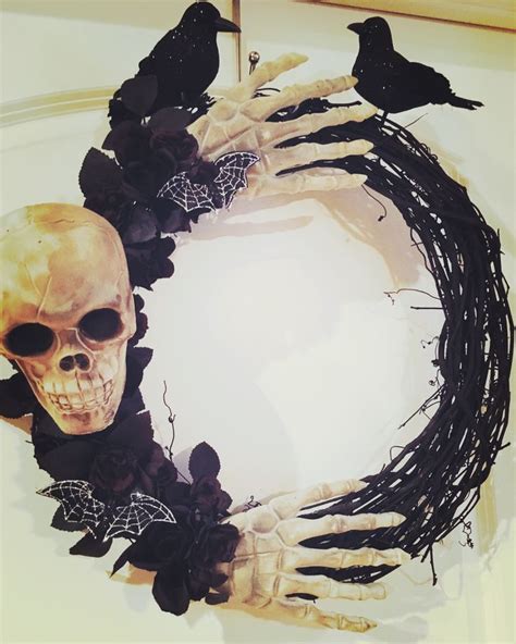 Halloween wreath Skeleton