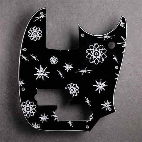 Atomic Age Mustang Pj Bass Pickguard Black White Black Decoboom