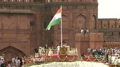 Pm Modi To Hoist Tricolour At Red Fort To Mark 75th Anniversary Of