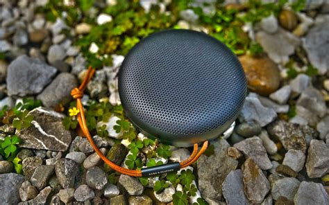 REVIEW Bang Olufsen Beosound A1 coloana sonoră a aventurilor tale