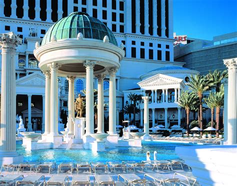 18 Amazing Vegas Pools To Visit This Summer