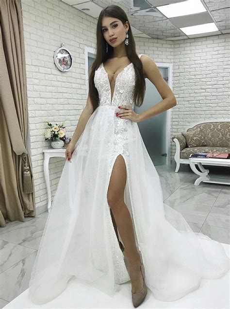 Gorgeous New White Wedding Dress 2019 Sleeveless Court Train Side Slit