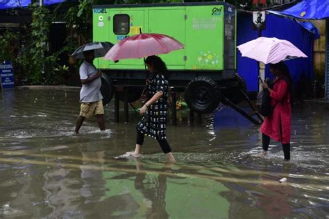 Weather Update Light To Moderate Rainfall Likely In Mumbai Today Says Bmc