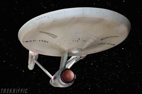 Starship Enterprise NCC-1701 -1/350 scale model | The Trek BBS