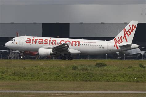 9M RCH AirAsia Airbus A320 216 Lloyd Cartwright Flickr