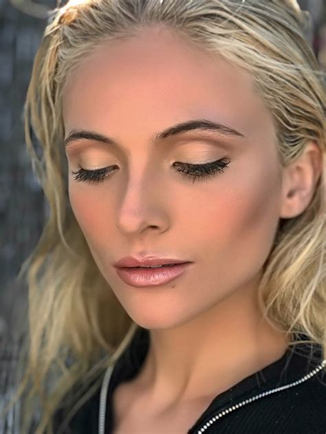 Pin By Annatymofiyeva On Make Up Nude Makeup Nude