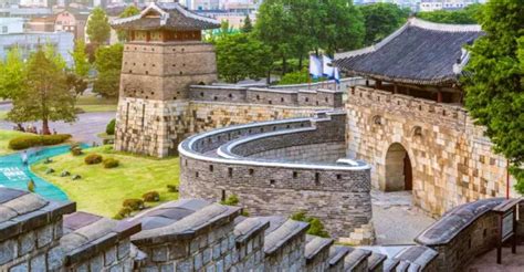 Koreanisches Volksdorf Suwon Hwaseong Anseong Farmland Tour