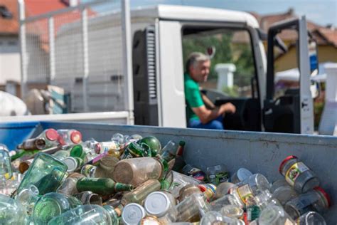 Prima colectare de sticlă din acest an în Sfântu Gheorghe LOCAȚII