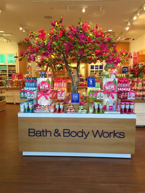 Visual Merchandising Of Bath And Body Works In Pittsburgh