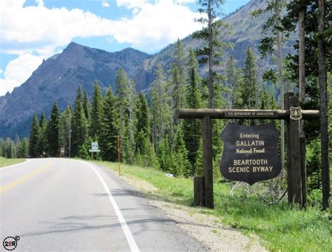 Drive The Impressive Beartooth Scenic Highway Two Up Riders