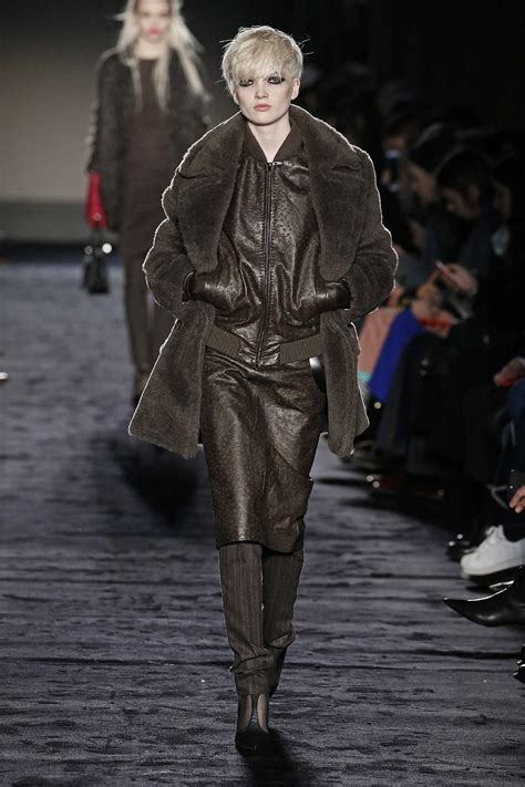 Max Mara Ready To Wear Fashion Show Collection Fall Winter