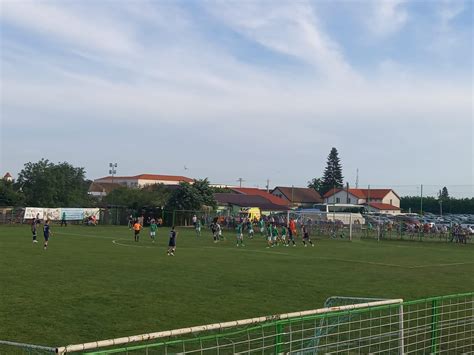 Cu G Ndul La Meciurile De Baraj Fc Bihor A C Tigat Cu Scorul De