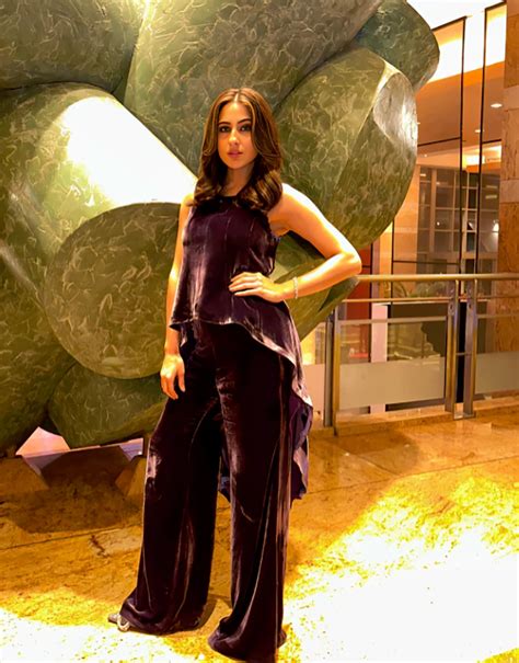 Sara Ali Khan Photos Gallery 35 Hot Pics Of Lovely Actress