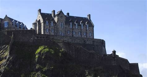 Edinburgh Castle to show Harry Potter film on outdoor screen with live ...