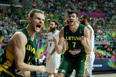 PsBattle: Lithuanian basketball players : r/photoshopbattles