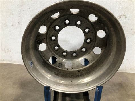 Pilot Alum Tire Rim For A Freightliner Cascadia For Sale