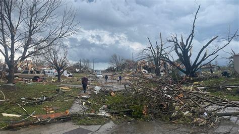 Watch Dozens Of Tornadoes Sweep Across Americas Heartland On Friday