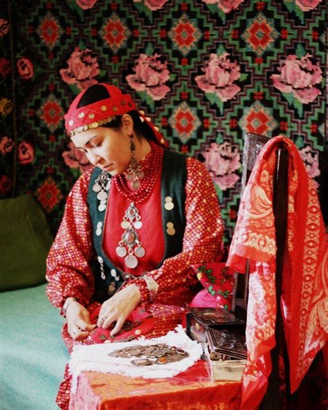 Башкирский костюм | Kızlar, Kadın, Giyim