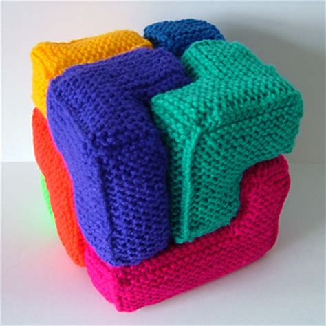 Ravelry: Soma Cube pattern by Woolly Thoughts