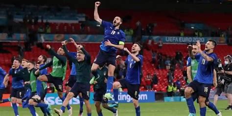 Italy Beat Austria To Reach Euro Quarter Finals