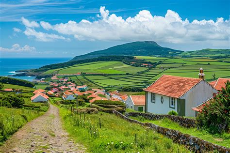 Where and how can you find cheap houses in Portugal?