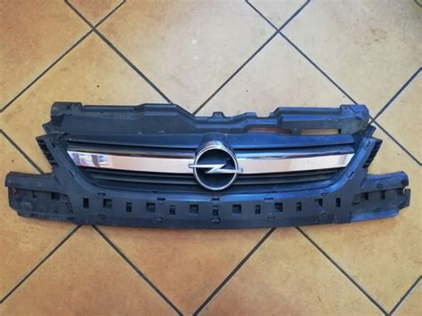 Opel Corsa C Lift 04 Atrapa Grill Chrom Opel Corsa C Lift 04 Atrapa