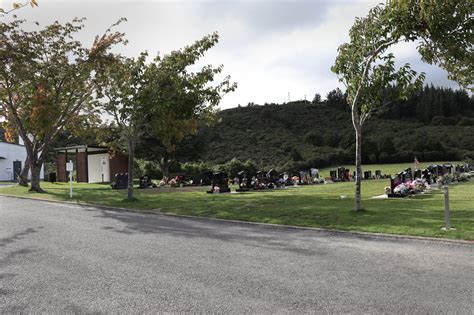 Akatārawa Cemetery Upper Hutt City Library