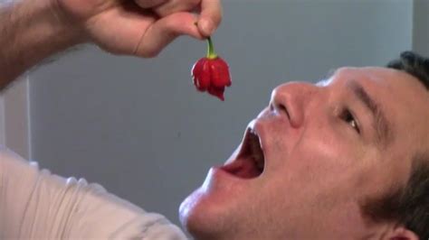 Eating A Trinidad Scorpion Pepper 2 000 000 Scoville Heat Units Youtube