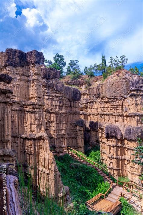 Cliff Stone Of Pha Chor Is Tourist Attraction Place At The Doi Lo