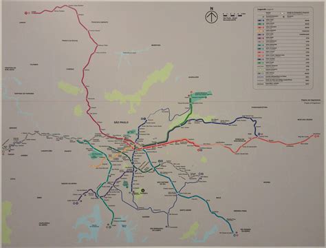 Mapa em Escala da CPTM (PS: Alguém sabe em qual estação tem o mapa hoje em dia? Tirei a foto ...