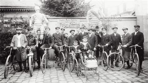 La Reine Bicyclette Et Le Prince Automobile Les Boll E Deux Roues