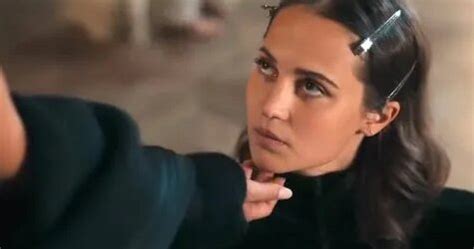 Mira and Laurie Lesbian Kissing Yandex Video aramada çevrimiçi izle