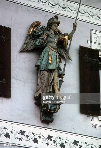 Angel Gabriel Statue Photos and Premium High Res Pictures - Getty Images