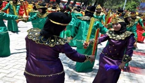 Tarian Gorontalo Lengkap Dengan Gambar Dan Penjelasannya