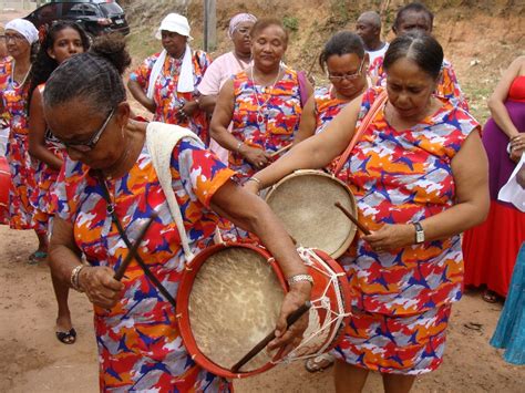 Caixas e caixeiras do Divino Espírito Santo Maranhão