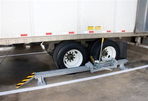 Versachock™ Wheel Chock Wireless Trailer Restraint System Kelley Dock