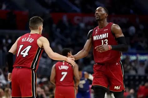 Miami Heat vs Philadelphia 76ers Pronóstico Apuestas y Cuotas25 de